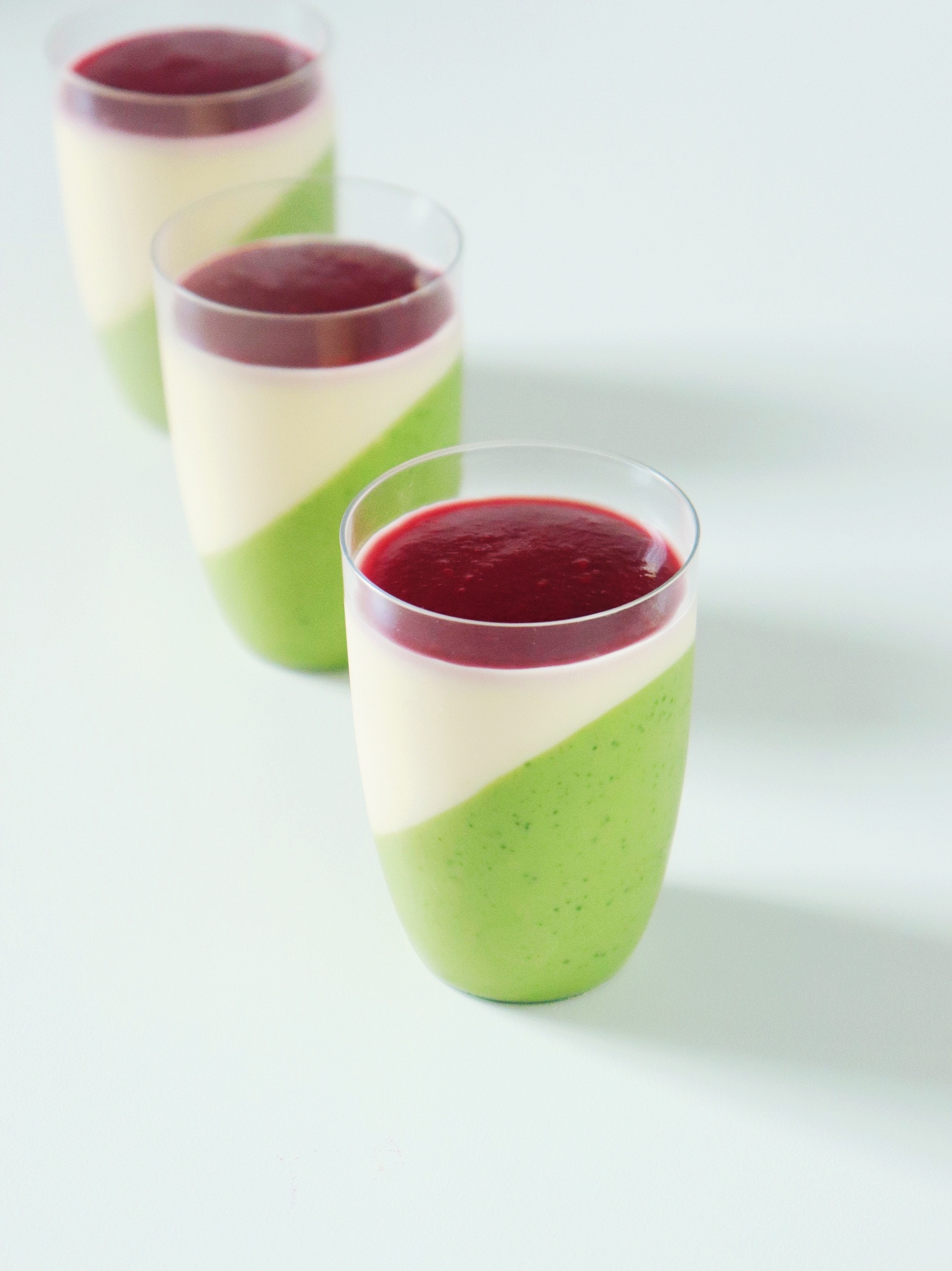 Panna Cotta and white chocolate matcha - Recipe Olivia tarnished