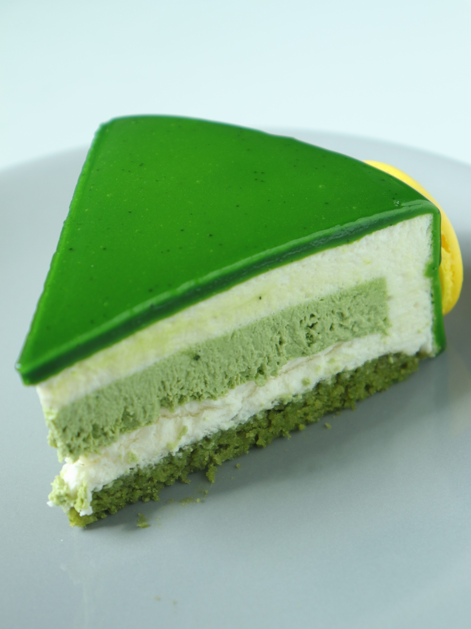 Entremet au yuzu et thé matcha - Recette Olivia Pâtisse