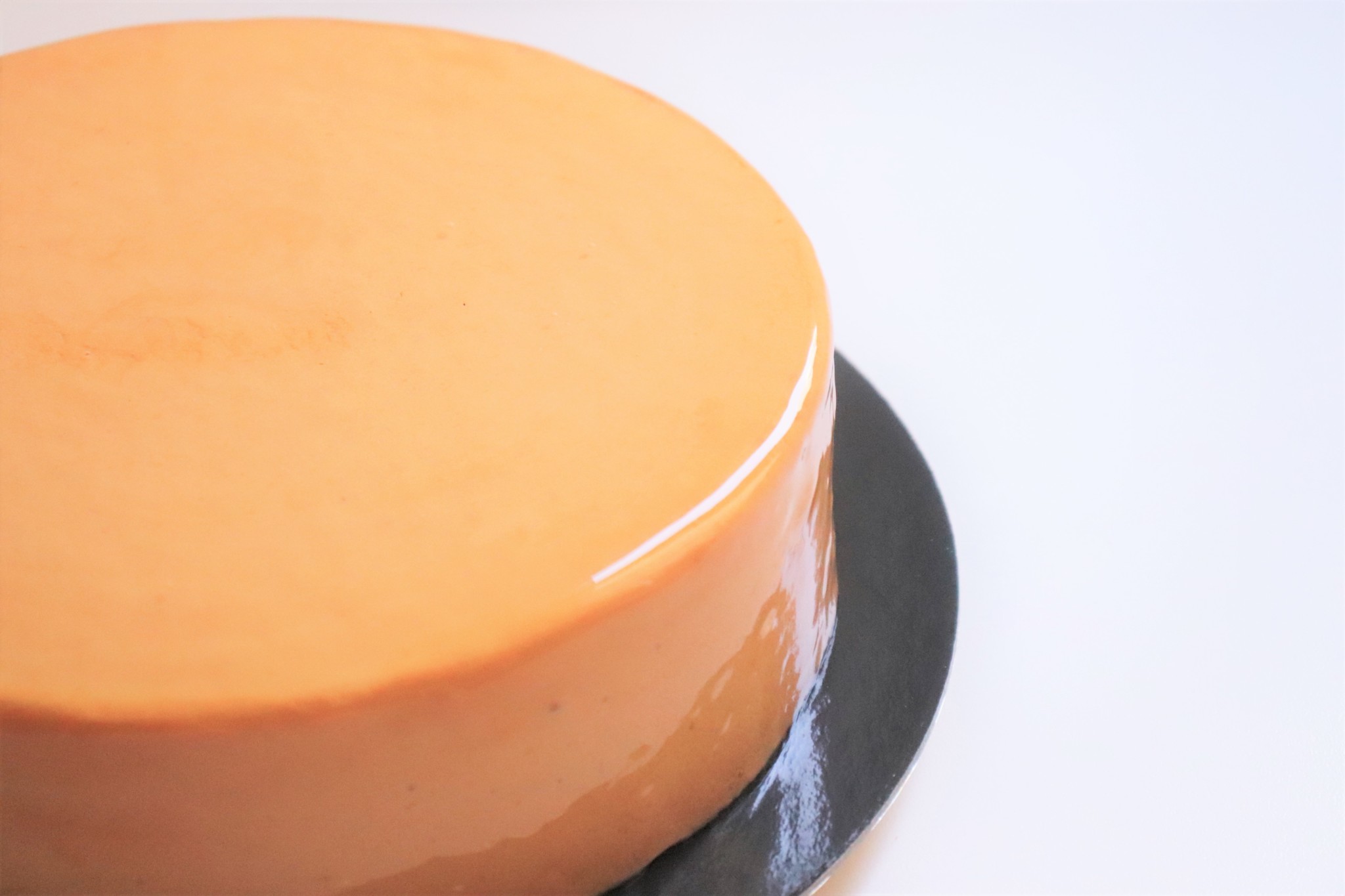 Entremets caramel, vanille, chocolat et praliné - Recette Olivia Pâtisse