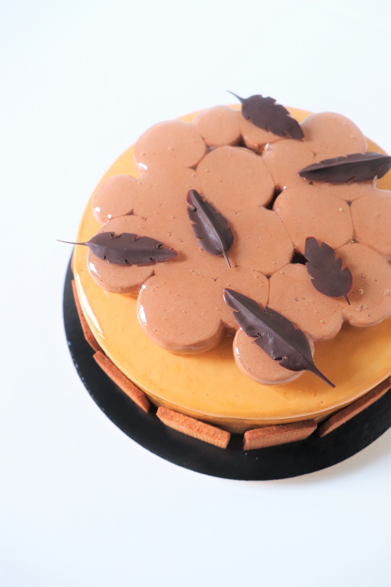 Entremets caramel, vanille, chocolat et praliné - Recette Olivia Pâtisse