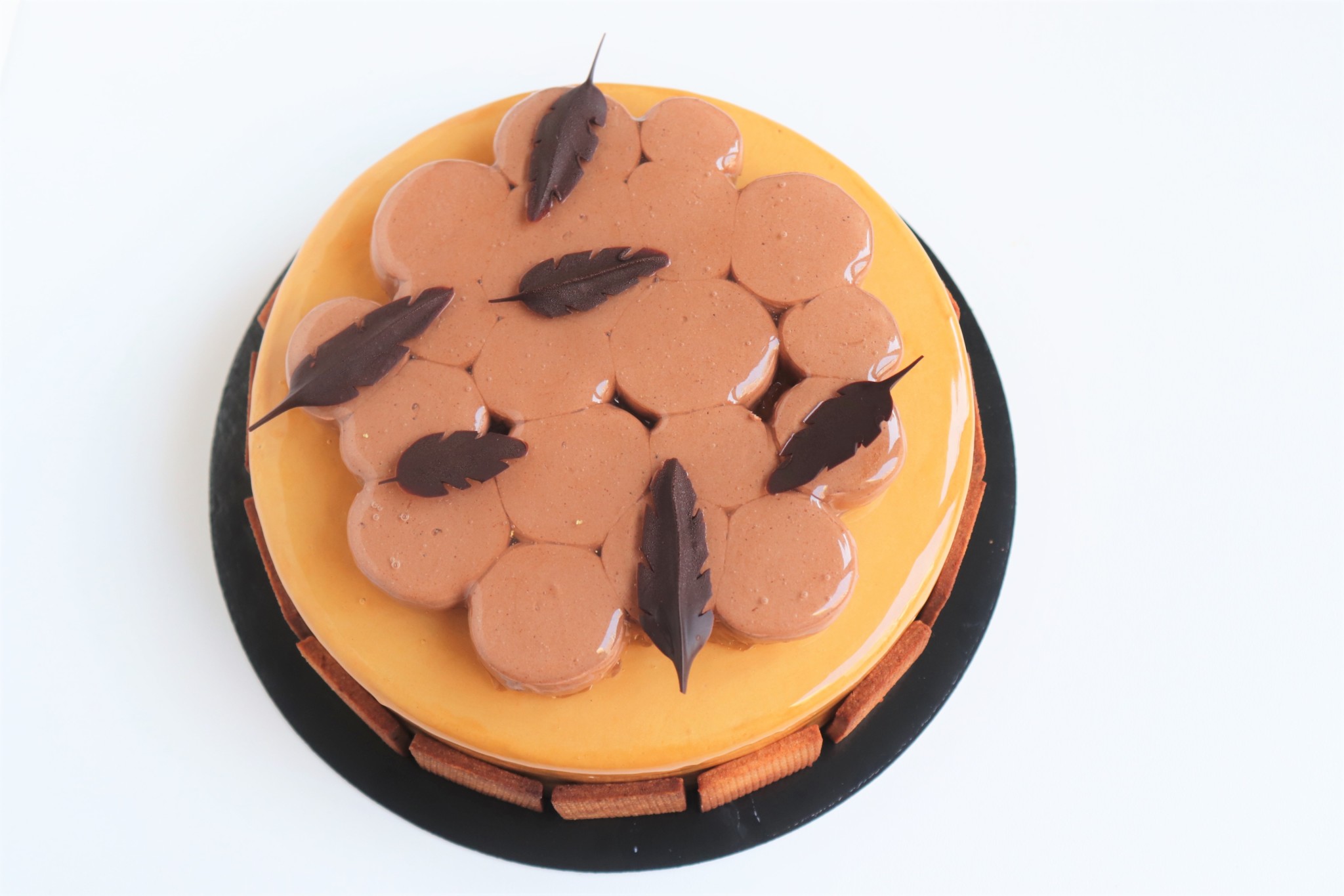 Entremets caramel, vanille, chocolat et praliné - Recette Olivia Pâtisse