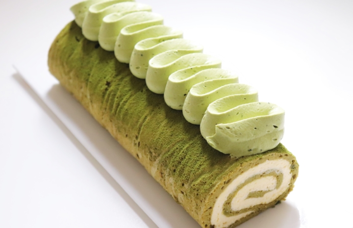 Bûche roulée citron matcha - Recette de Noël - Olivia Pâtisse