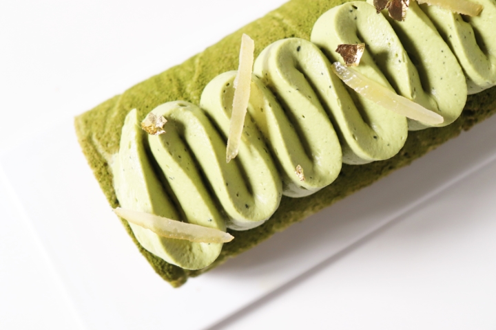 Bûche roulée citron matcha - Recette de Noël - Olivia Pâtisse