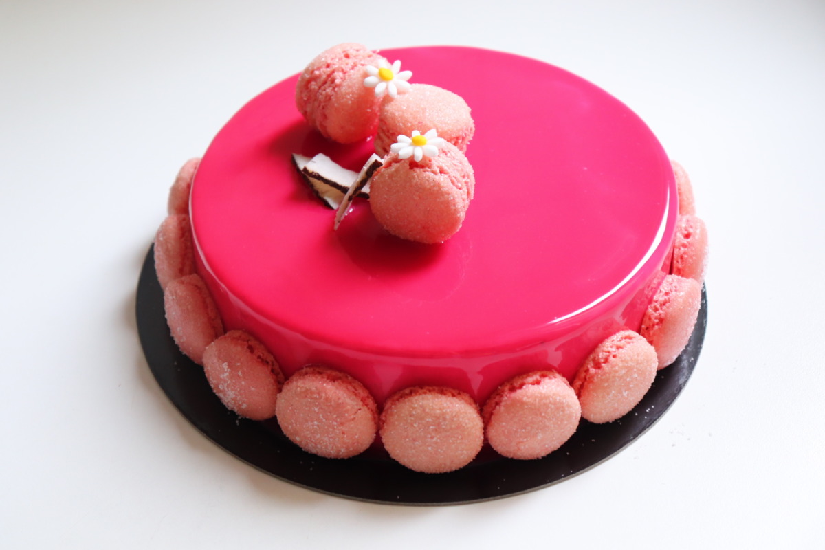 Entremets fraise, coco, vanille - Recette Olivia Pâtisse